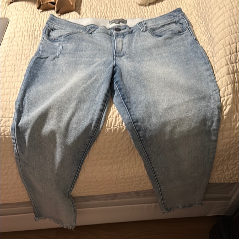 Wit & Wisdom Light Wash Boyfriend Jeans